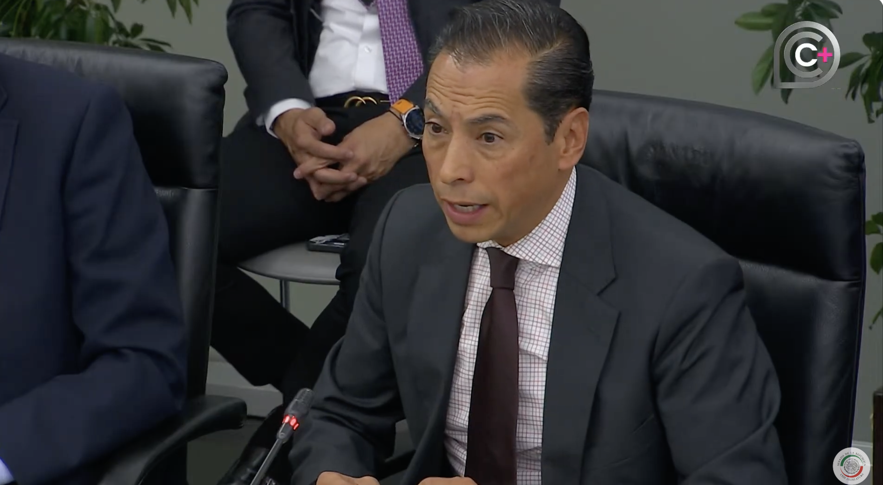 Carlos Iriarte presenta programa de trabajo para consulado en Boston; PRI en contra del nombramiento